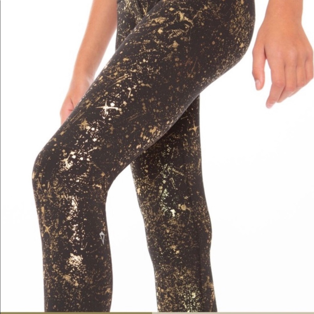 🍋 lululemon ivivva Gold magnetic Camo Leggings